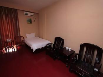 Jinzuan 100 Holiday Hotel Qufu Exterior photo