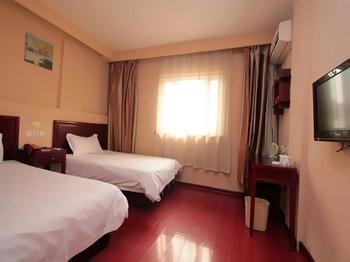 Jinzuan 100 Holiday Hotel Qufu Exterior photo